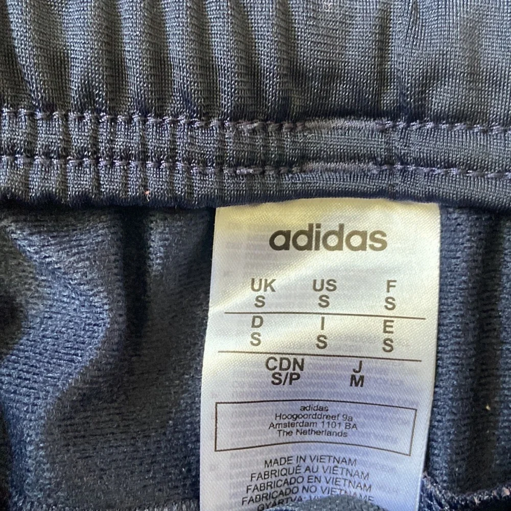 Adidas joggers - Picture 4 of 4